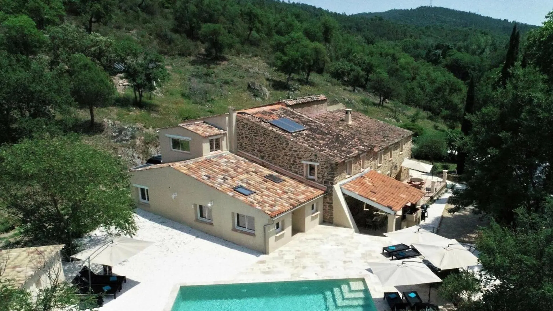 Bastide La Maura Dans Le Massif Des Maures Vidauban
